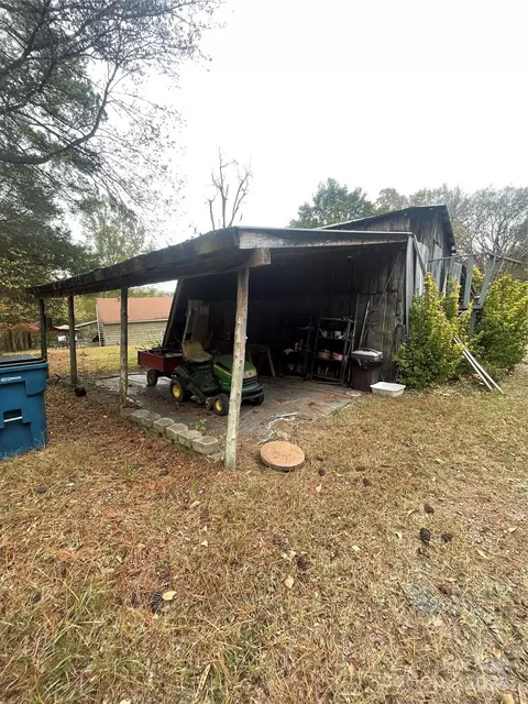 Exterior - 7225 Hwy 73 E Hwy E, Mount Pleasant, NC 28124 photo 5 of 10