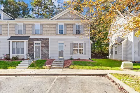 5914 Britt Ln, Dallas, NC 28034
