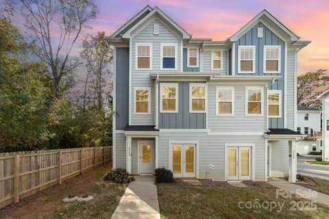 2304 Via Dei Conte Aly, Charlotte, NC 28205