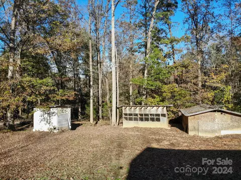 5107 Scott Rd, Morganton, NC 28655 photo 21