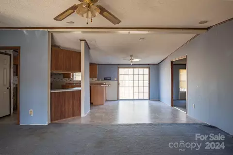 5107 Scott Rd, Morganton, NC 28655 photo 6