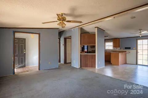 5107 Scott Rd, Morganton, NC 28655 photo 7