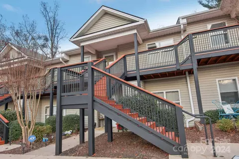 208 Carlyle 208 Way #208, Asheville, NC 28803