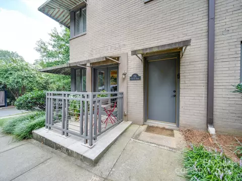 225 N Dotger Ave, Charlotte, NC 28207
