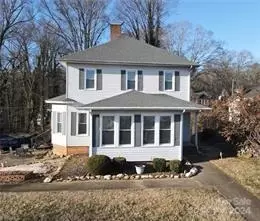 1112 E St, North Wilkesboro, NC 28659