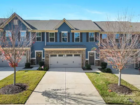 135 Beacon D Dr #D, Mooresville, NC 28117