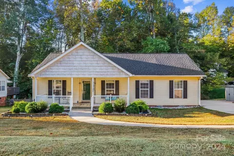 406 Chinaberry Dr, China Grove, NC 28023