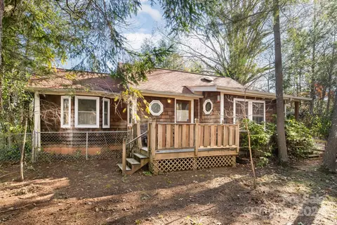 104 Trotter Pl, Asheville, NC 28806