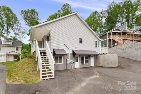 400 Little Sycamore Ln, Asheville, NC 28803