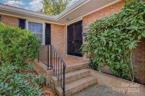 325 W 13th St, Salisbury, NC 28144