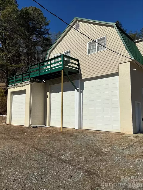 2664 Charles Teague Pl, Lenoir, NC 28645
