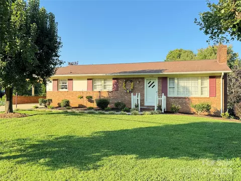 5928 Us Highway 21, Jonesville, NC 28642