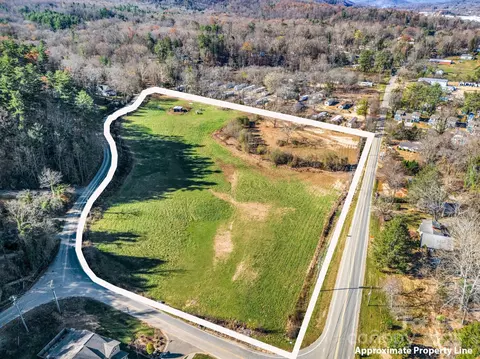 399 Blue Ridge Rd, Black Mountain, NC 28711