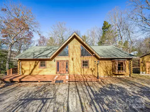 69 Whitaker Cir, Fairview, NC 28730 photo 2