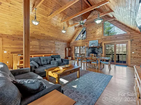 69 Whitaker Cir, Fairview, NC 28730 photo 9
