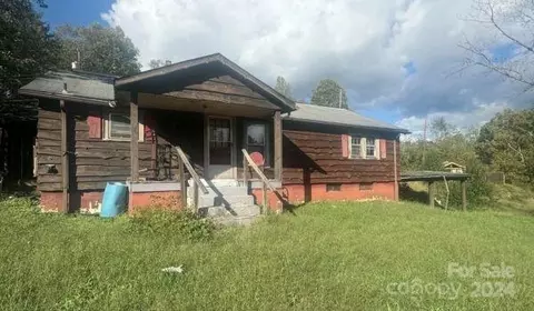 1526 Wakefield Nw Dr NW, Lenoir, NC 28645