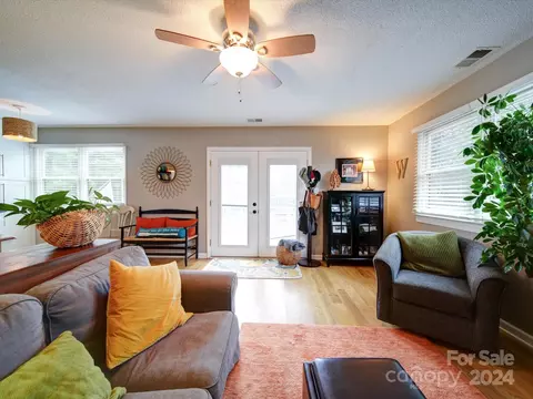 Entry Way - 20126 Rainbow Cir, Cornelius, NC 28031 photo 1 of 2