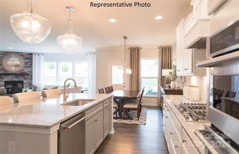 Kitchen - 2247 Millennium 010 Dr #010, Lancaster, SC 29720 photo 2 of 4