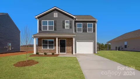 35 Lauren Ln, Hendersonville, NC 28792