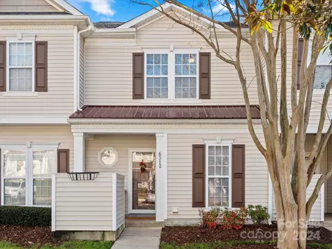 6312 Rhodins Ln, Fort Mill, SC 29707