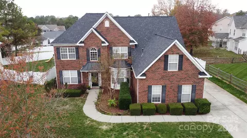 10701 Camden Meadow Dr, Charlotte, NC 28273