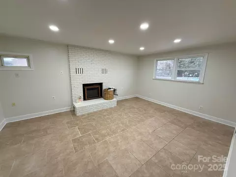 3441 38th Street Ne Dr NE, Hickory, NC 28601 photo 8