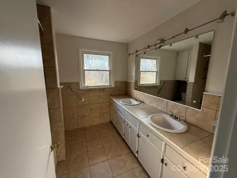 3441 38th Street Ne Dr NE, Hickory, NC 28601 photo 10