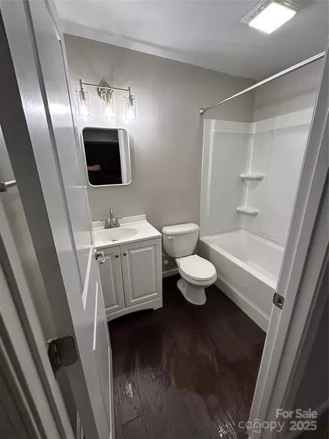 Bath - 7520 Berkeley W Rd W, Denver, NC 28037 photo 4 of 4