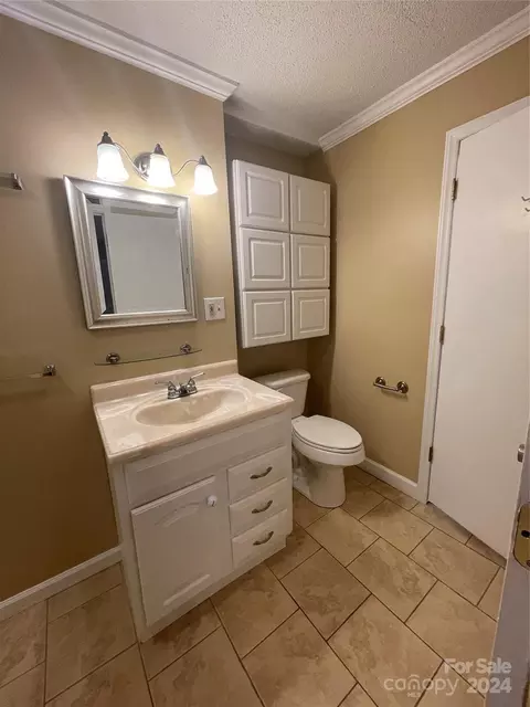 Bath - 305 Spring St, Bethune, SC 29009 photo 2 of 3