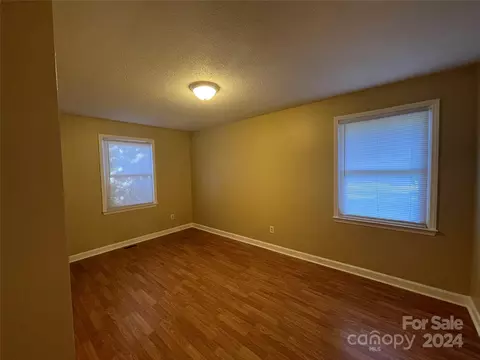 Bedroom - 305 Spring St, Bethune, SC 29009 photo 5 of 8