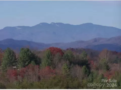 Playmore Beach Road, Lenoir, NC 28645