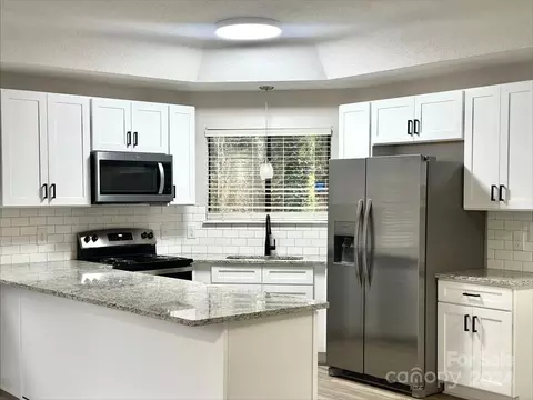 5003 Aberdun Ct, Charlotte, NC 28215