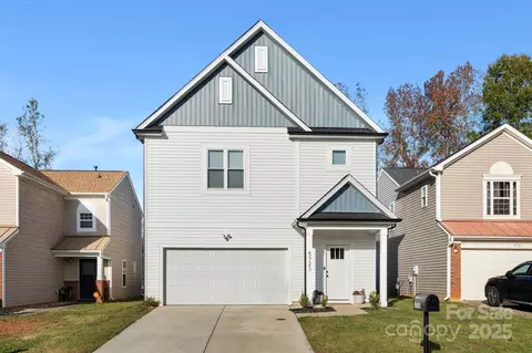 5723 Wallace Cabin Dr, Charlotte, NC 28212