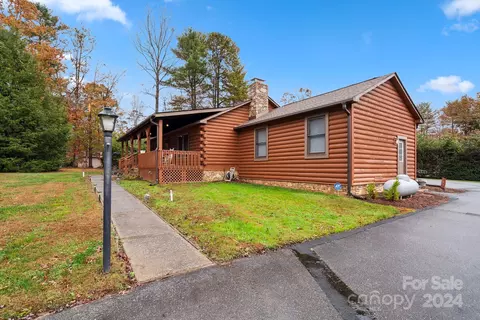 Exterior - 42 Pine Tree Ln, Flat Rock, NC 28731 photo 4 of 8