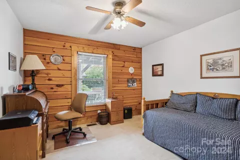 Bedroom - 42 Pine Tree Ln, Flat Rock, NC 28731 photo 4 of 7