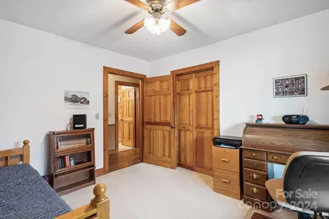 Bedroom - 42 Pine Tree Ln, Flat Rock, NC 28731 photo 5 of 7