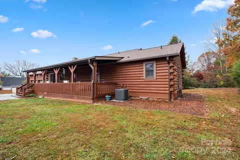 Exterior - 42 Pine Tree Ln, Flat Rock, NC 28731 photo 5 of 8