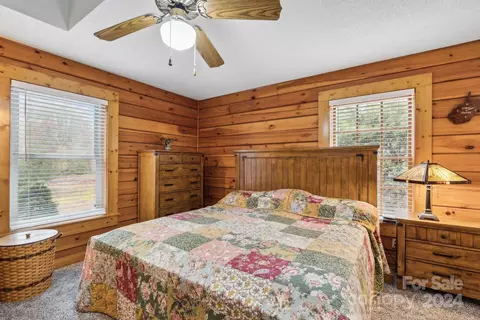 Bedroom - 42 Pine Tree Ln, Flat Rock, NC 28731 photo 2 of 7