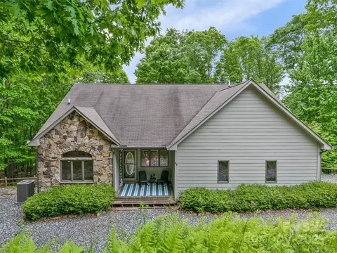 48 Grouse Thicket Rd, Mars Hill, NC 28754