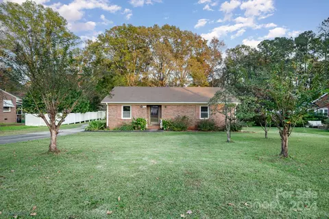 1534 India Hook Rd, Rock Hill, SC 29732