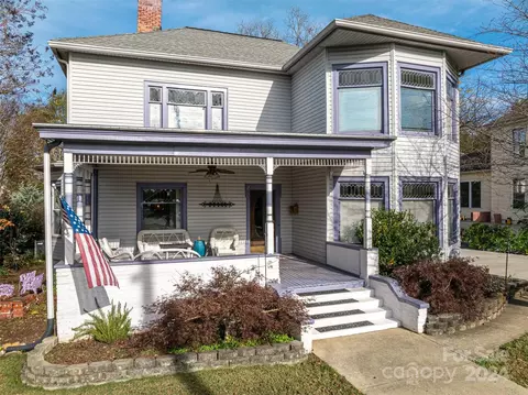 203 E Congress St, Lincolnton, NC 28092