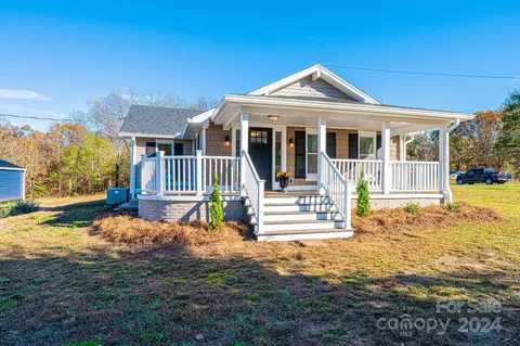 301 Hauss Ridge Se Rd SE, Valdese, NC 28690