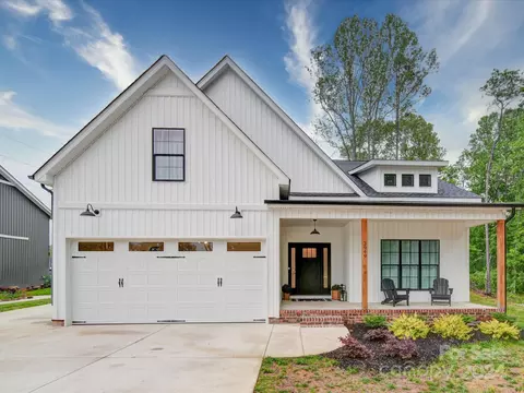 3949 Bayridge Rd, Rock Hill, SC 29732