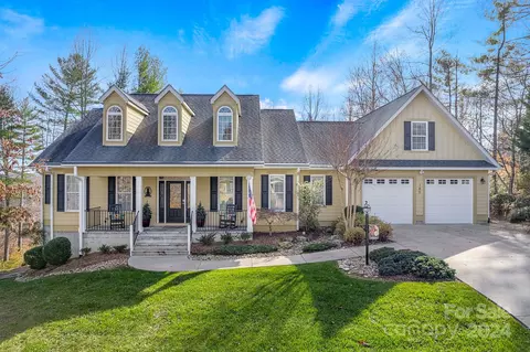 185 Wisdom Cove Rd, Flat Rock, NC 28731