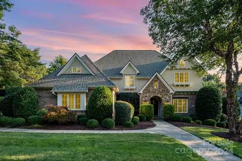 7438 Lee Rea Rd, Charlotte, NC 28226
