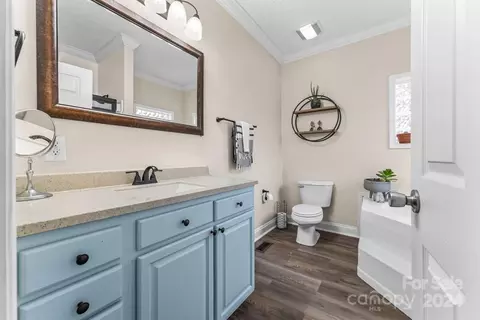 207 Sienna Dr, Hickory, NC 28601 photo 9