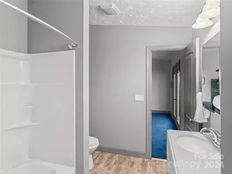 Bath - 6830 Silver Creek Ln, Morganton, NC 28655 photo 2 of 2