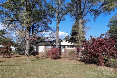 2701 Palm Ave, Charlotte, NC 28205