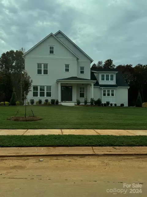 1337 Ballard Dr, Waxhaw, NC 28173