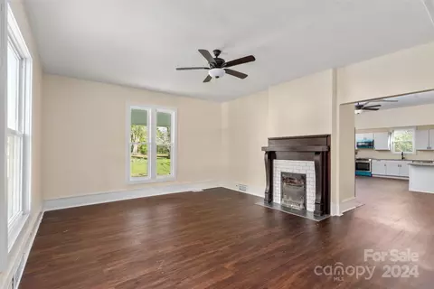 305 Elm St, Lancaster, SC 29720 photo 7